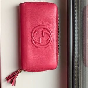 Pink Gucci Logo Wallet